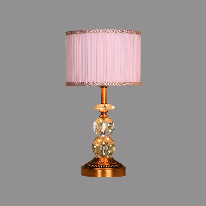 Bordlampe med Taperet Form og Facetslebne Krystalkugler | CrystalGlow