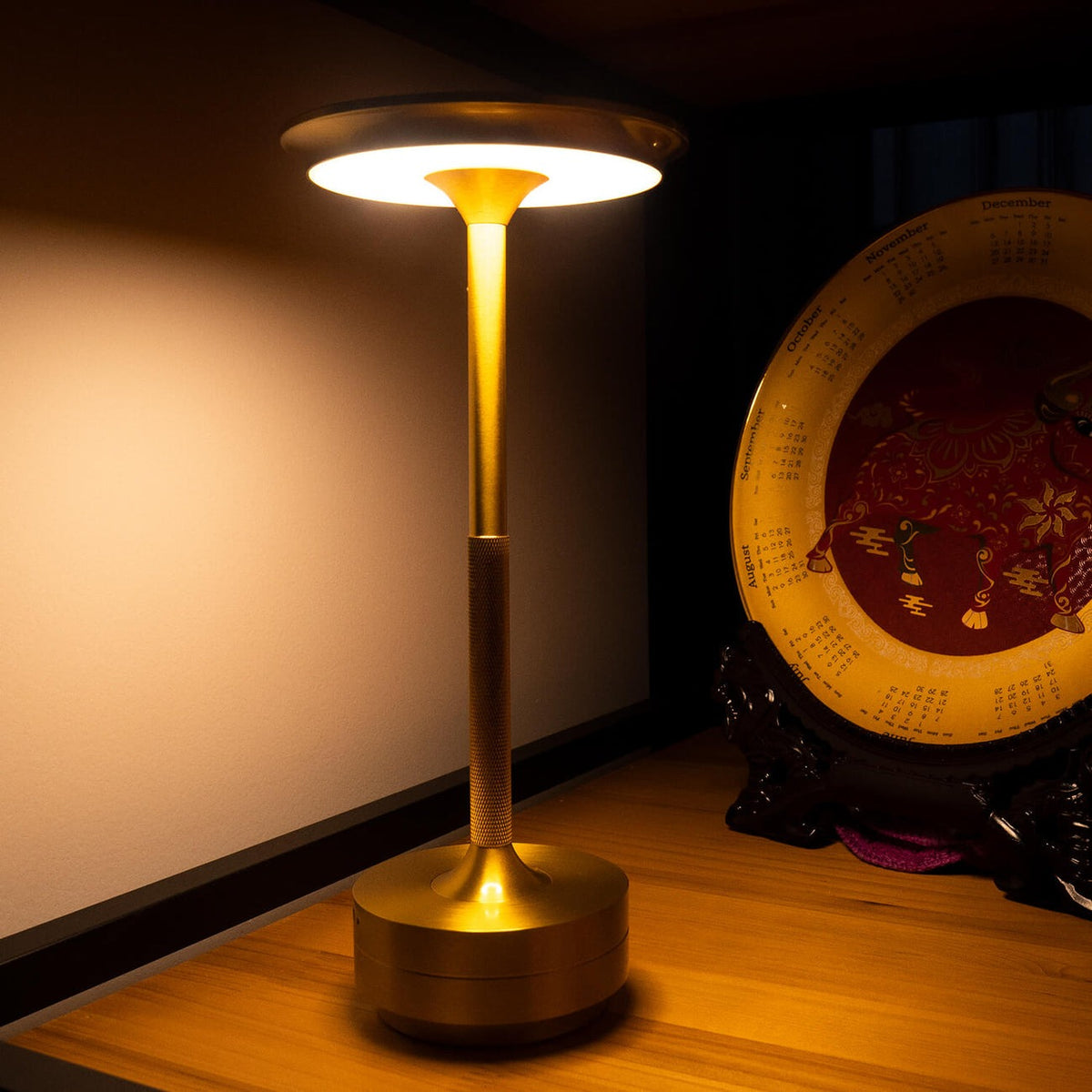 Moderne Trådløs Bordlampe – Stilfuld og Praktisk | LuminaTouch