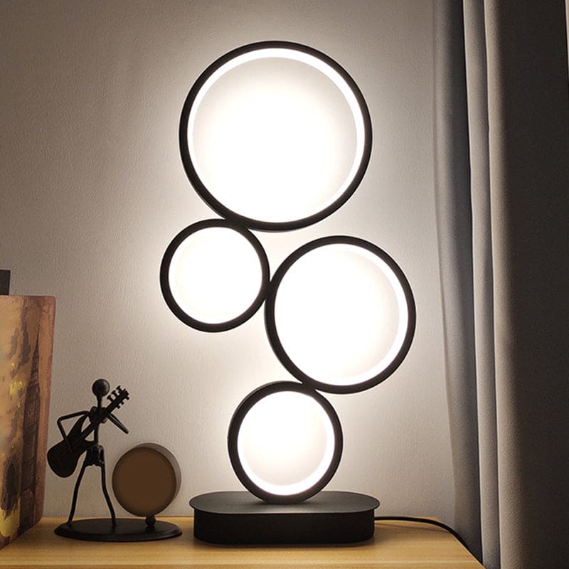 Enkel Stablet Bordlampe med Cirkelformet Fod | CircleStack