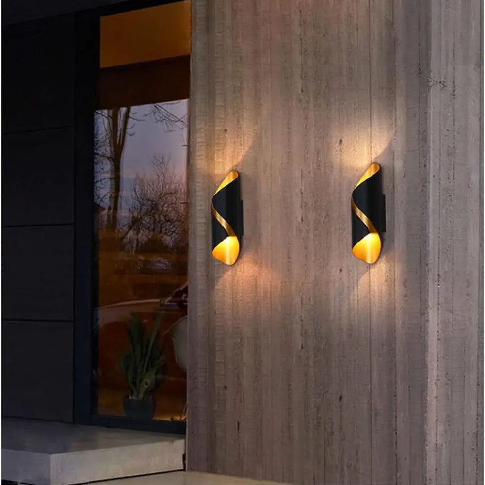 Udendørs Væglampe med Elegant Design | LuxeLight-5