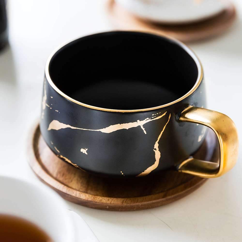 Goldtiek Krus – Elegant og Funktionelt | PorcelainElegance