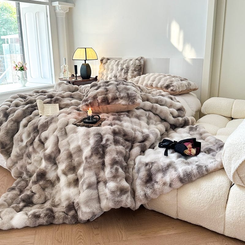 Tie Dye Rabbit Faux-Fur Tæppe – Blødt og Luksuriøst | CozyFur