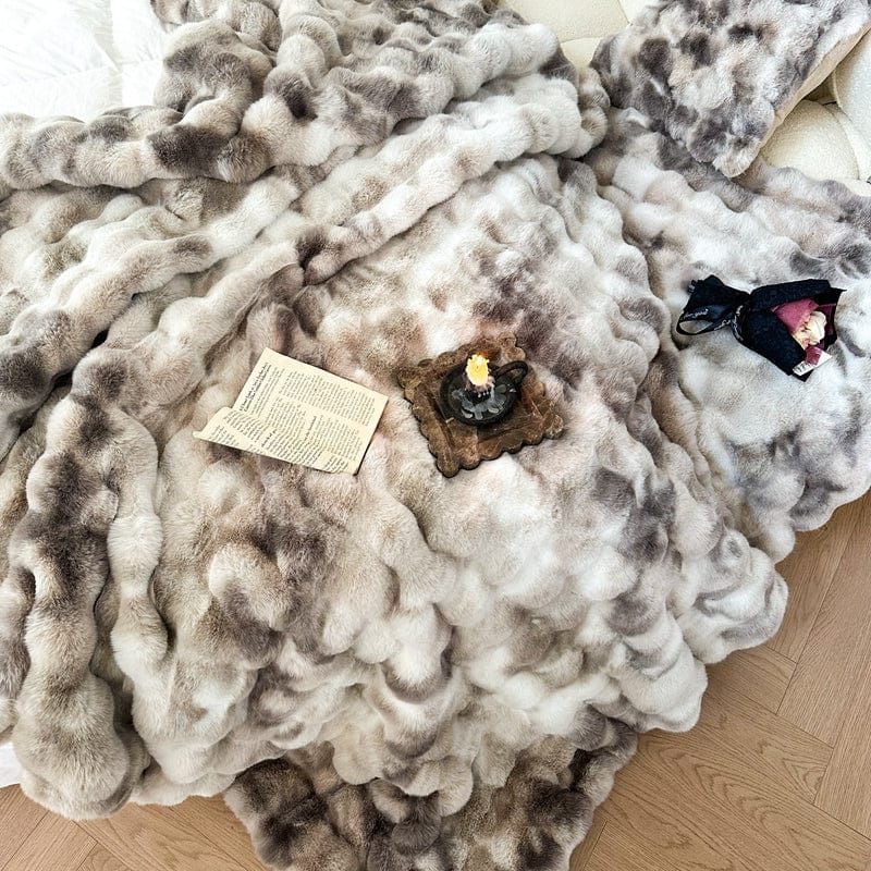 Tie Dye Rabbit Faux-Fur Tæppe – Blødt og Luksuriøst | CozyFur
