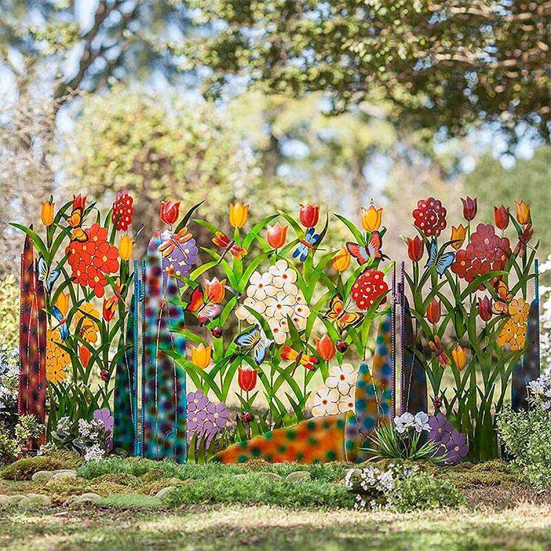 Farverigt Metalhegn med Blomster og Sommerfugle til Haven-5