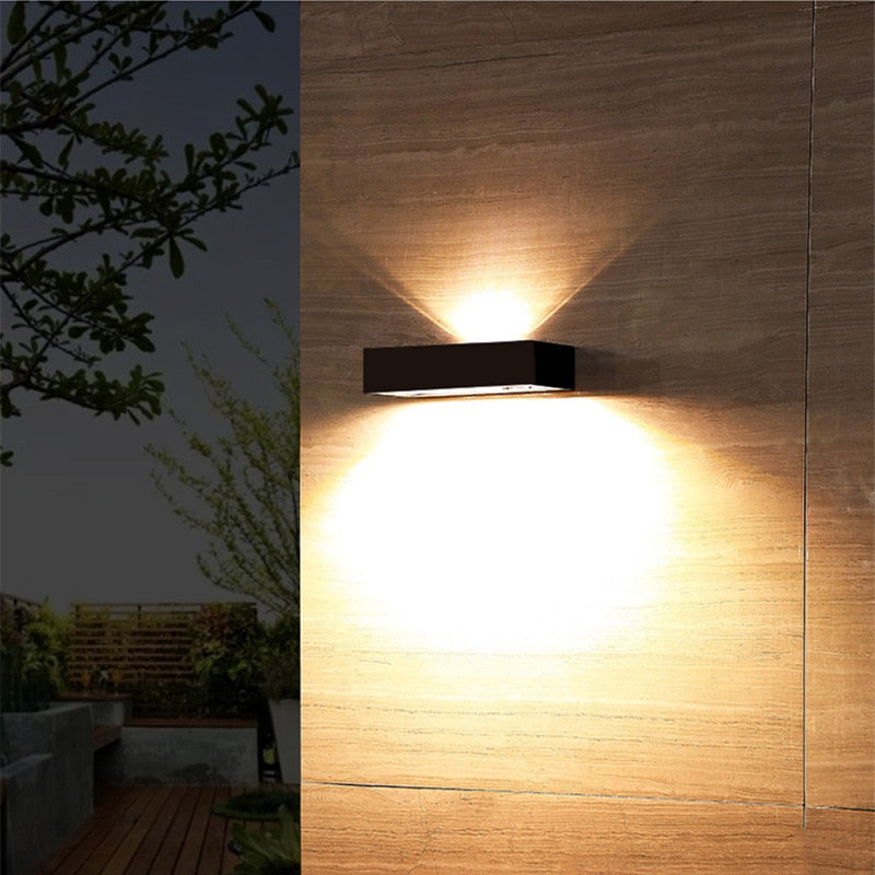 Moderne Solarlampe til Udendørs Brug | LuxeLight-1