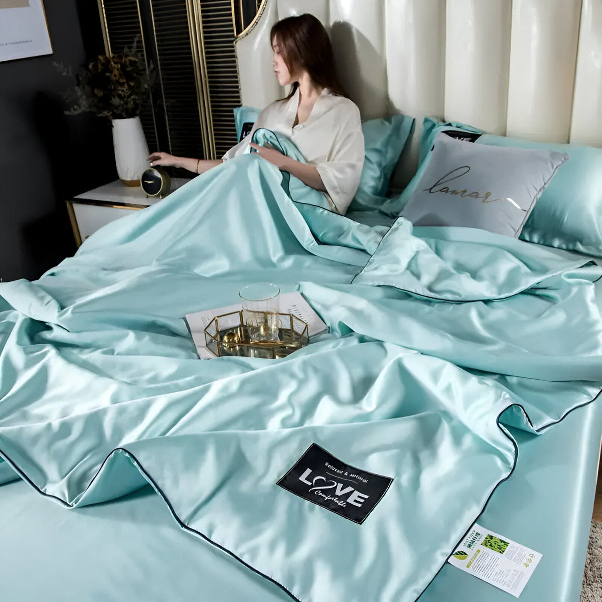 Blødt og Åndbart Satin Silke Sengetøj | AllSeasonLuxe