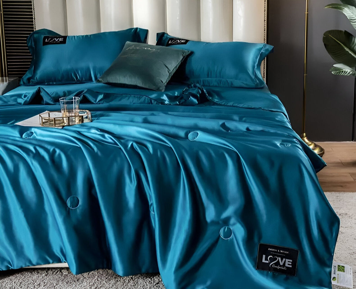Blødt og Åndbart Satin Silke Sengetøj | AllSeasonLuxe