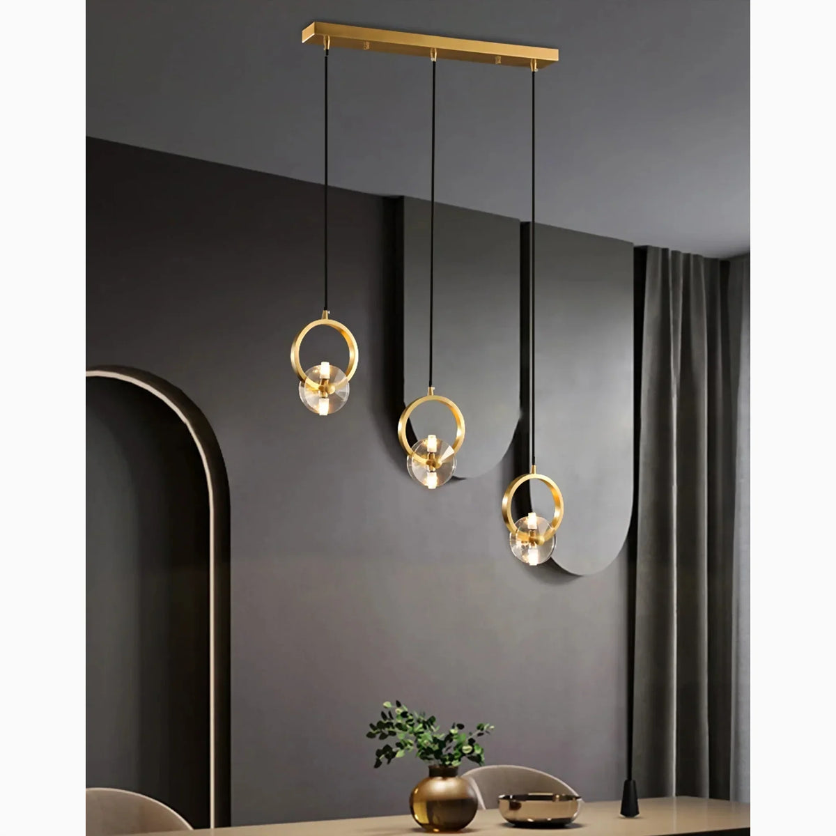 LuxeShine - Elegant Gylden Kroneslysekrone