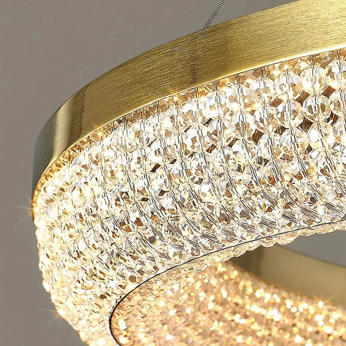 LuxeDrum - Elegant Gylden Kristal Plafondkroneslysekrone