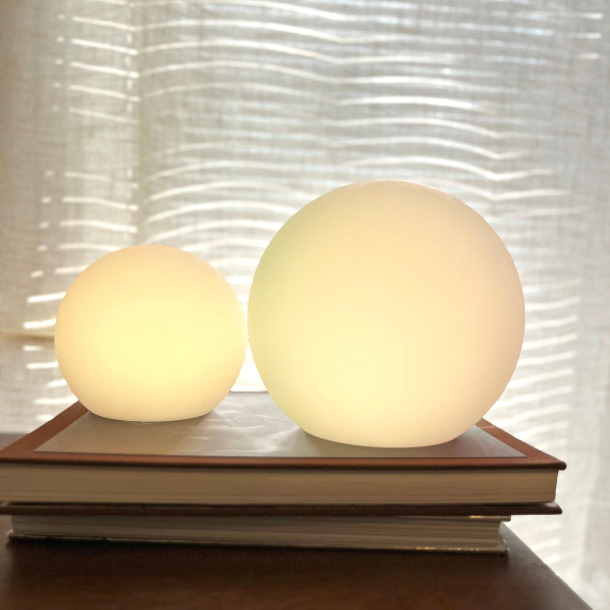 Trådløs LED Bordlampe | GlowSphere