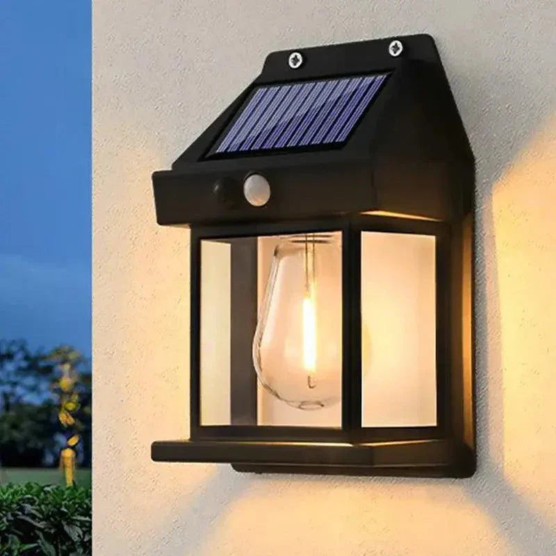 Energibesparende Væglampe med Bevægelsessensor | LuxeLight-1