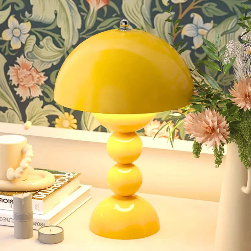 Dæmpbar LED Bordlampe med Blomsterknapdesign | BloomLight