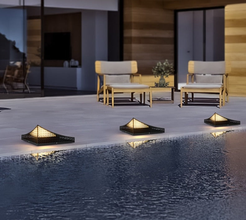 Moderne Solarlampe med Smart Sensor | LuxeGlow-3