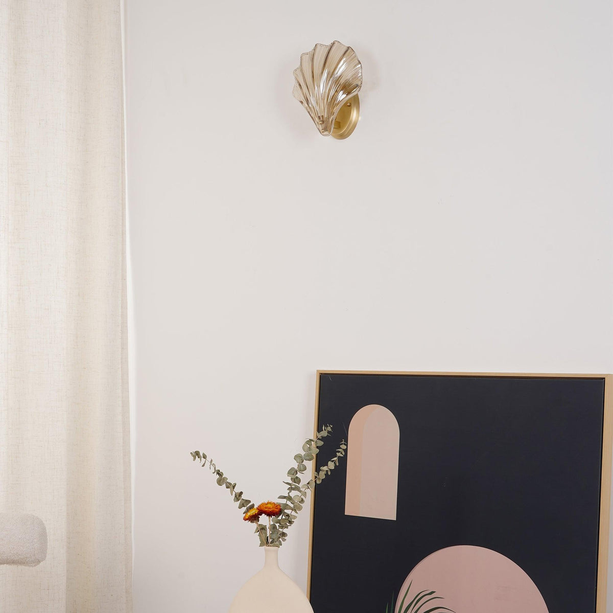 Elegant Muslingeformet Væglampe | ShellGlow