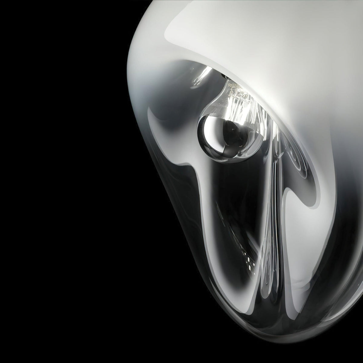 AquaGlow - Elegant Hængende Vanddråbe Lampe