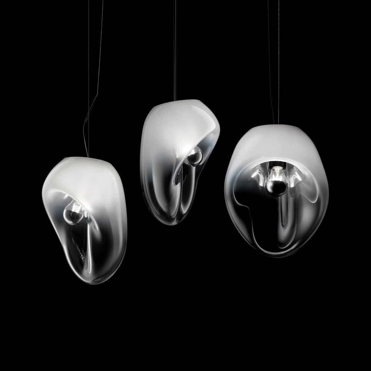 AquaGlow - Elegant Hængende Vanddråbe Lampe