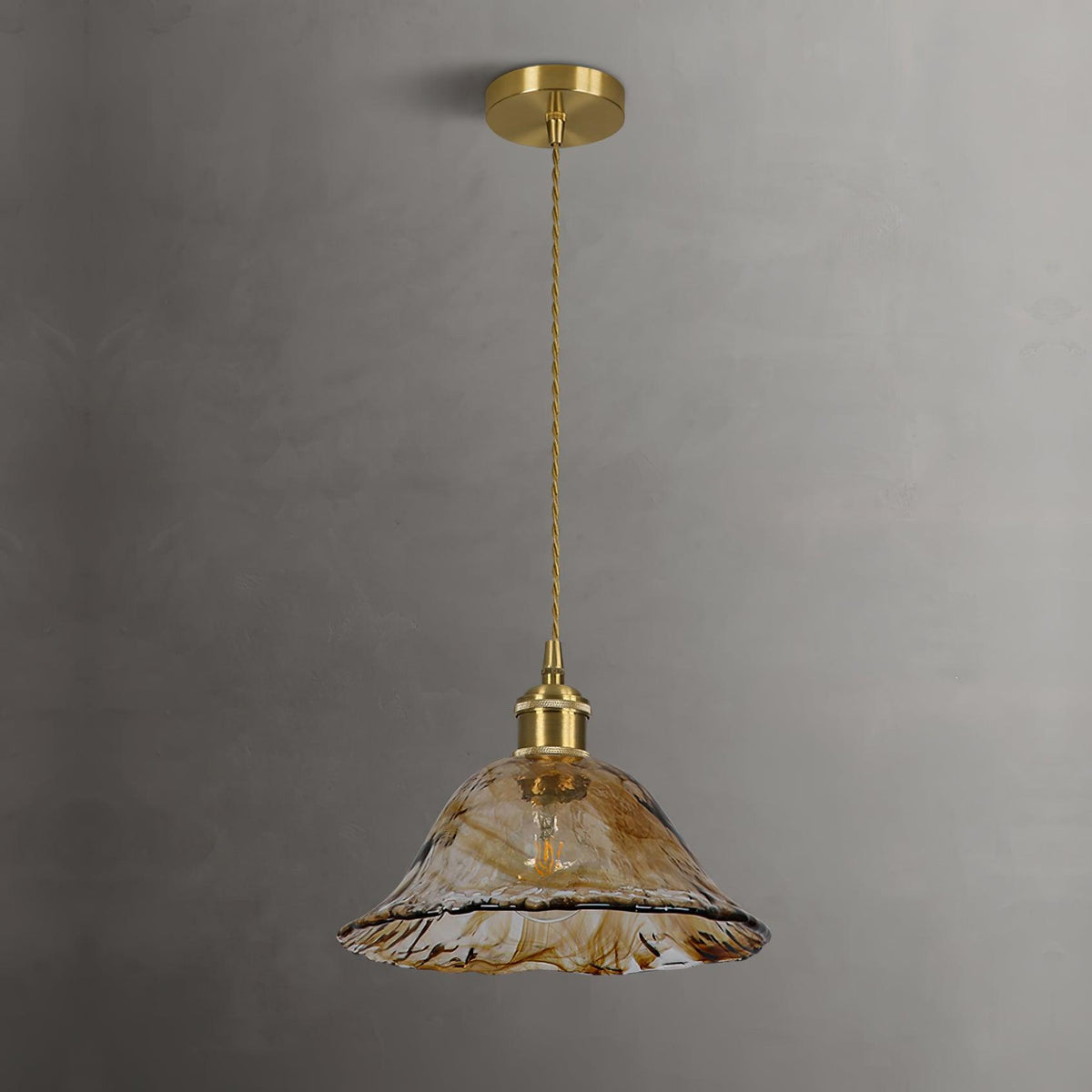 Rustik Klokkeformet Lampe | BellAmber