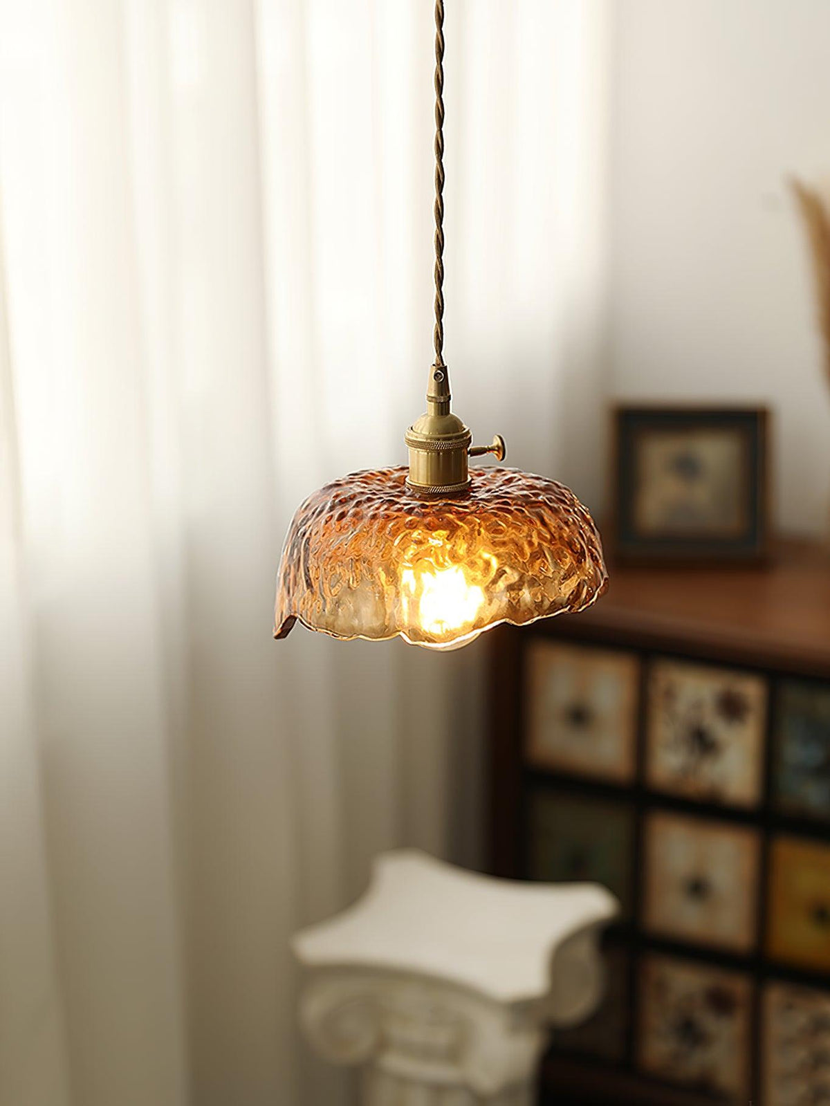 Rustik Klokkeformet Lampe | BellAmber
