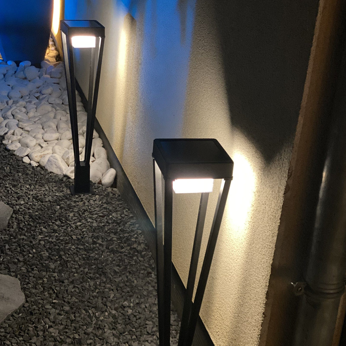 Solarlampe til Udendørs Brug med Energieffektiv Teknologi og Vandtæt Design-4