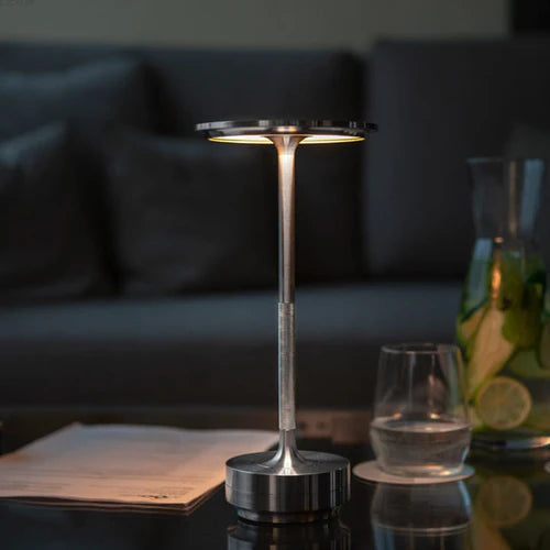 Trådløs Luksus Bordlampe – Elegant og Praktisk | LuxeBeam