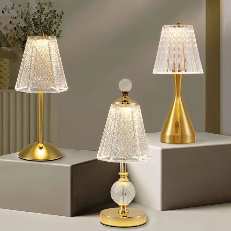 Strålende Gylden Bordlampe | GoldenGleam