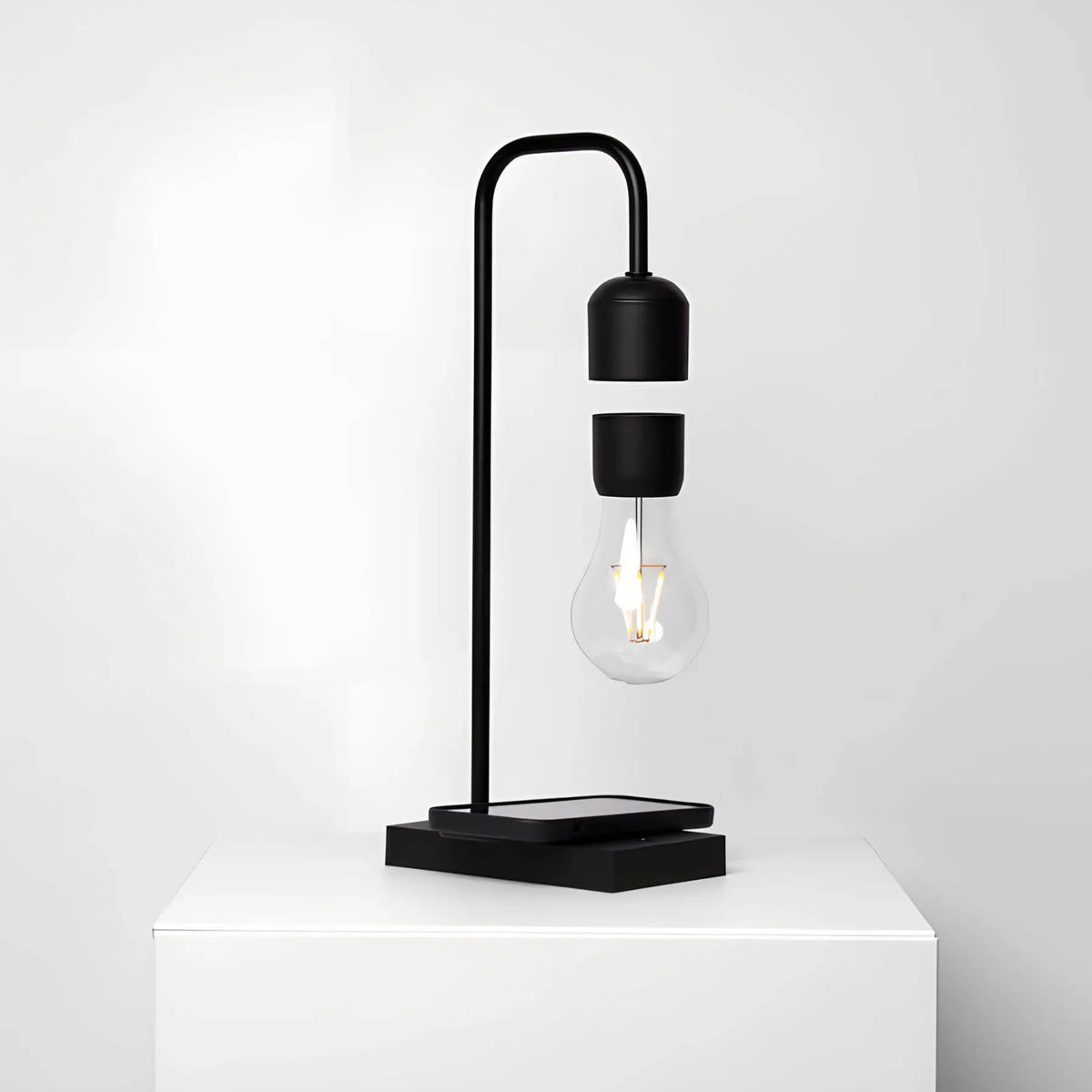Bordlampe – Innovativ og Funktionel | ChargeLight
