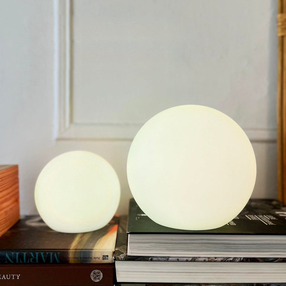 Trådløs LED Bordlampe | GlowSphere