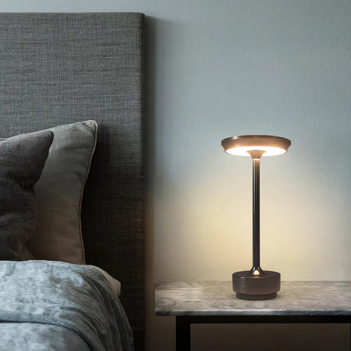 Trådløs Luksus Bordlampe – Elegant og Praktisk | LuxeBeam