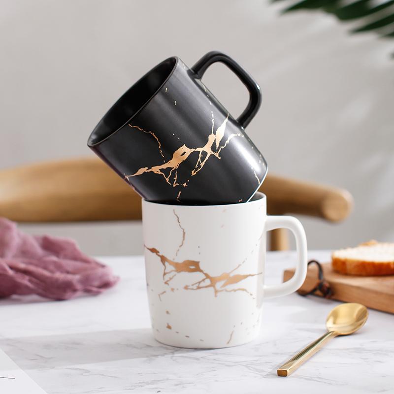 Lightning Krus – Luksuriøst og Unikt | ThunderMug
