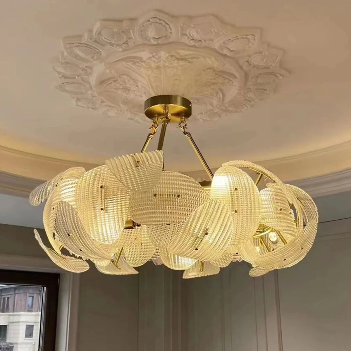 LuxeBloom - Elegant Stor Blomst Kroneslysekrone