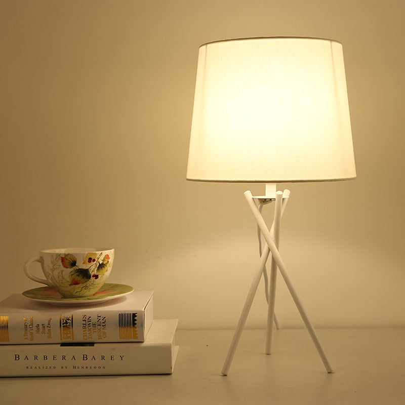 Minimalistisk Stof Bordlampe | SimpleGlow