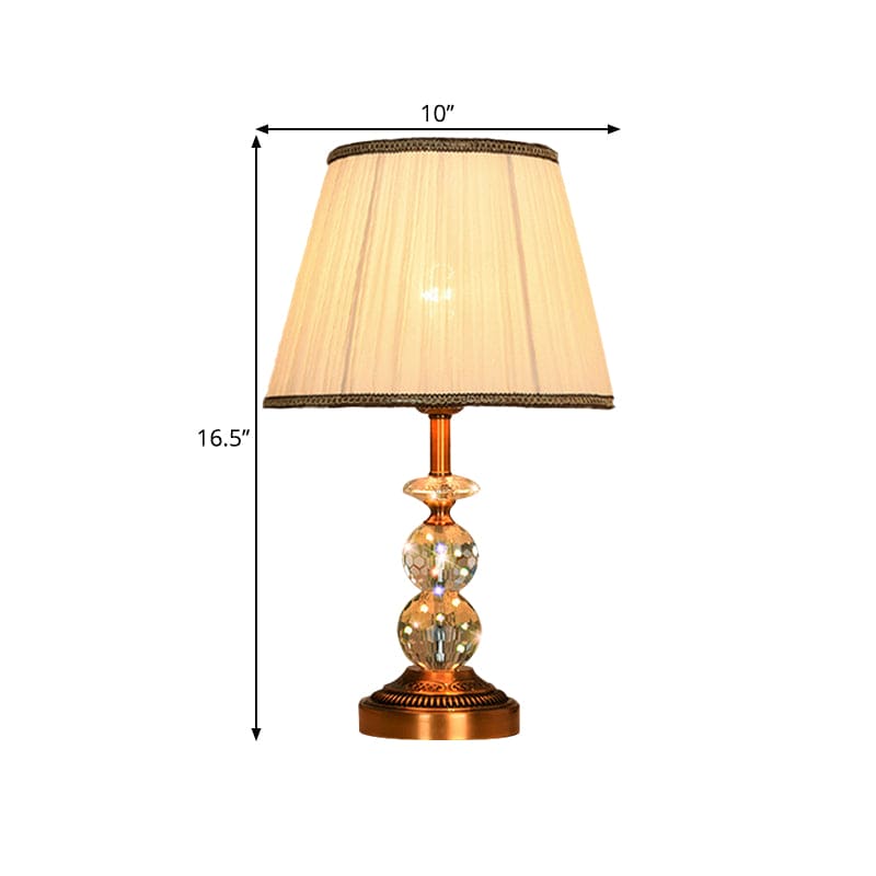 Bordlampe med Taperet Form og Facetslebne Krystalkugler | CrystalGlow