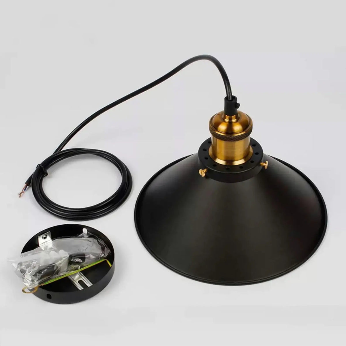 Stilfuld Skærm Loftlampe | BrassAura