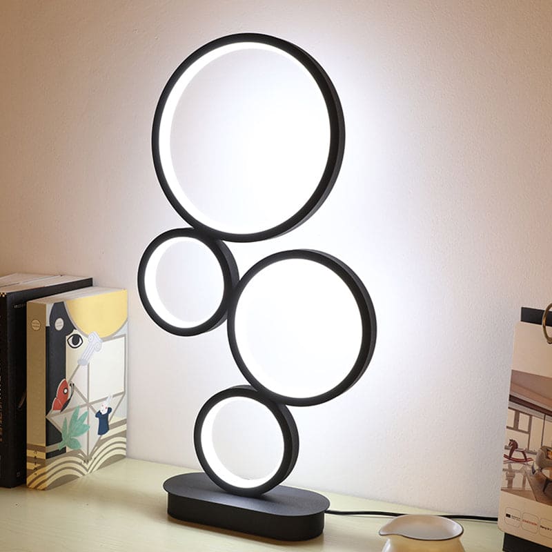 Enkel Stablet Bordlampe med Cirkelformet Fod | CircleStack