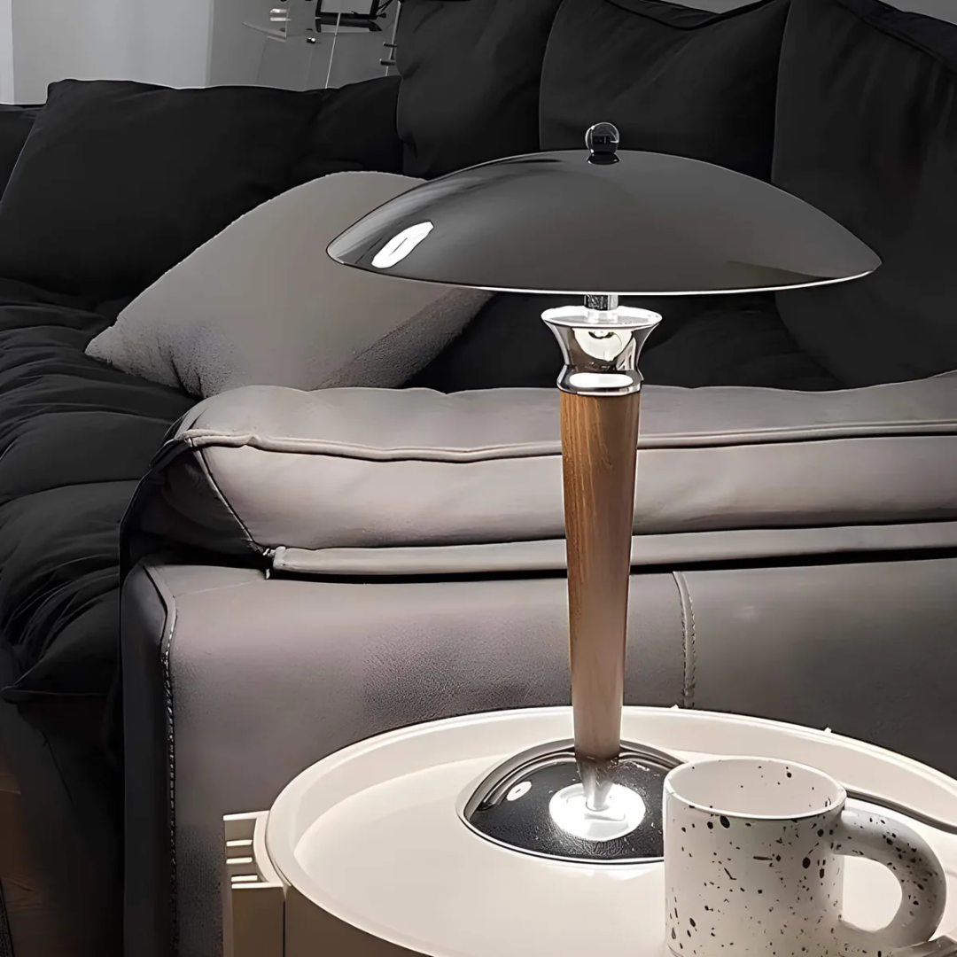 Retro Bordlampe – Elegant og Tidløs | ChromeWood