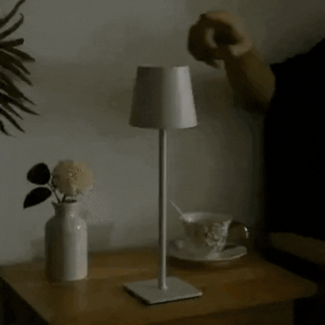 Multifunktionel Trådløs Genopladelig Bordlampe – Elegant og Praktisk | LumiFlex