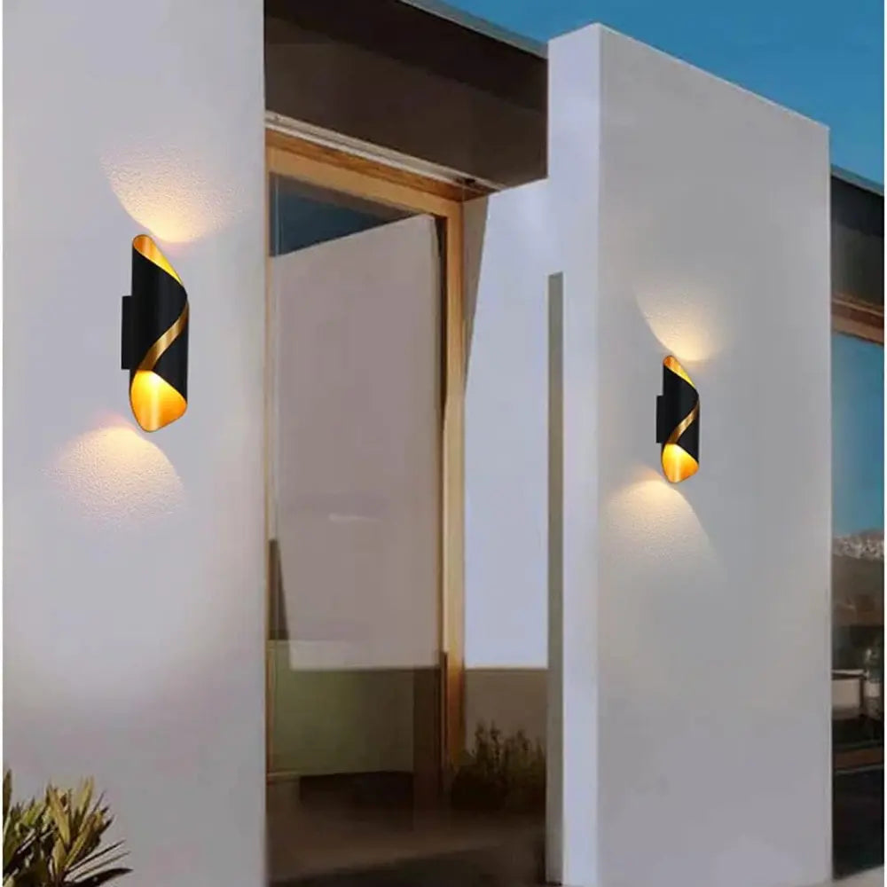 Udendørs Væglampe med Elegant Design | LuxeLight-6