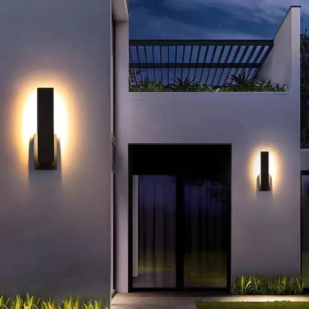 Udendørs Væglampe i Vejrbestandigt Design | LuxeLight-4