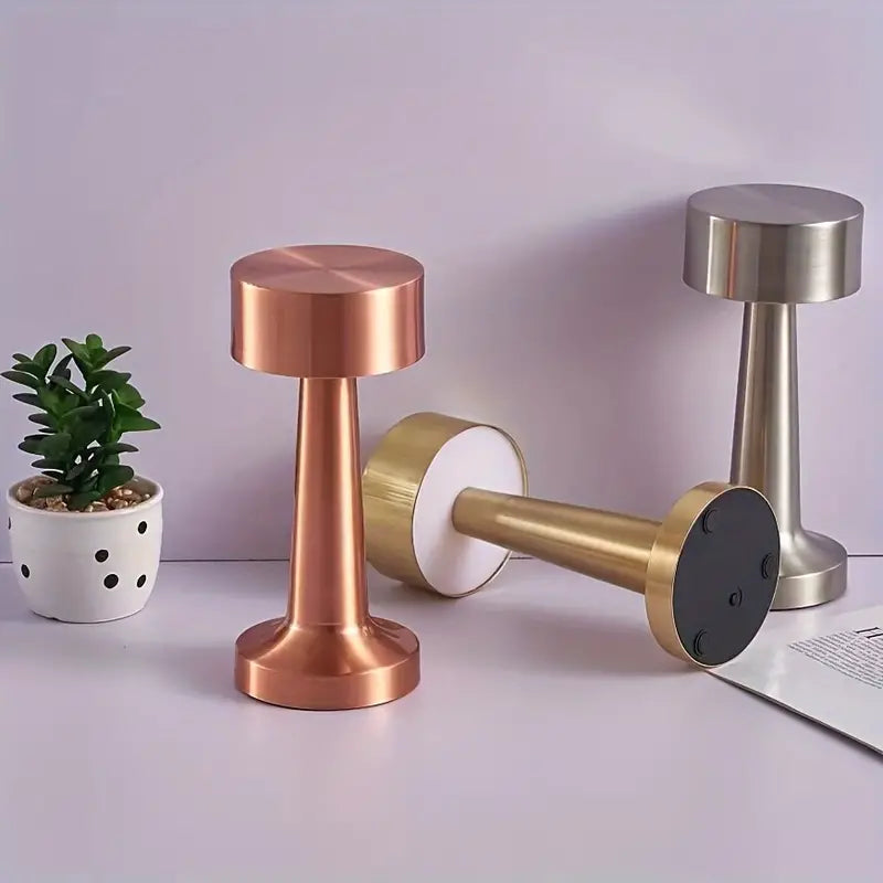 Stilfuld Retro Bordlampe | RetroLuxe