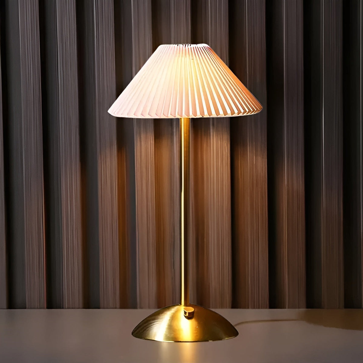 Trådløs & Elegant Bordlampe | AuraLite