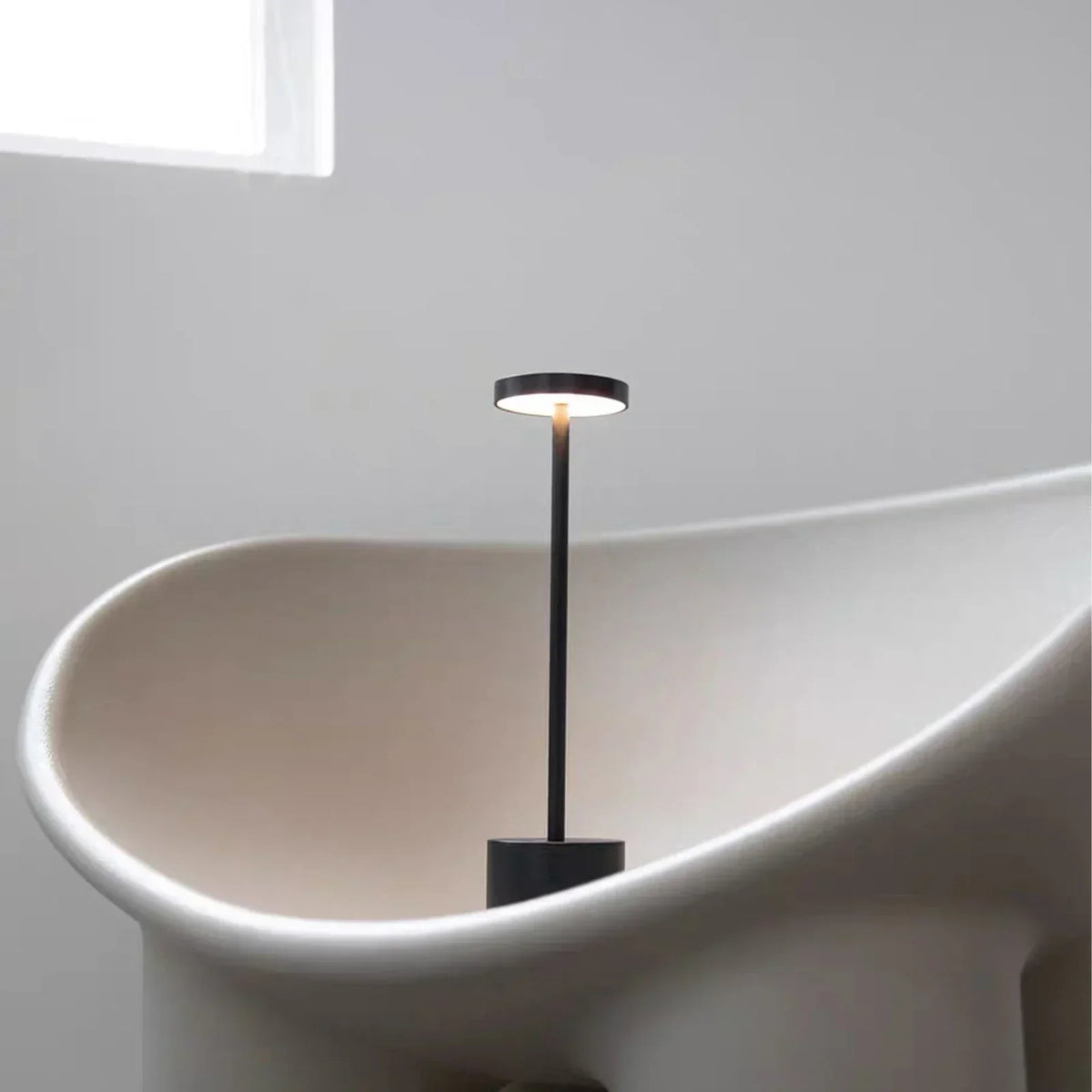 Luksus og Moderne Genopladelig Lampe | LuxeBeam