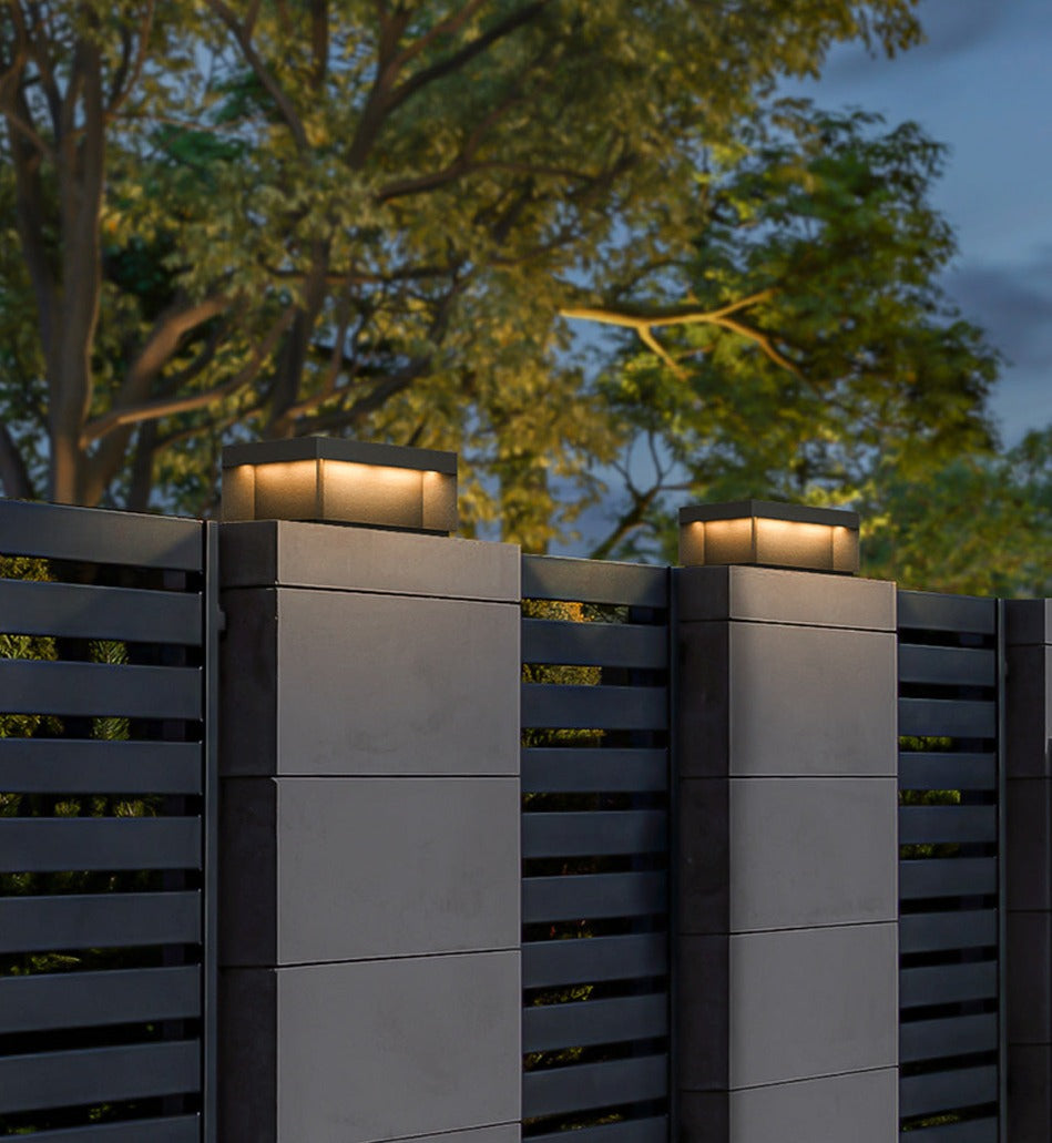 Moderne Udendørs Lampe Med Sensor | LuxeLight-3