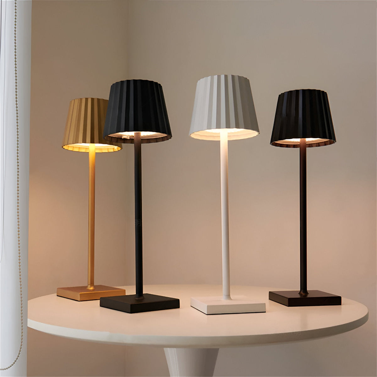 Touch Control & Trådløs Bordlampe | LumiTouch