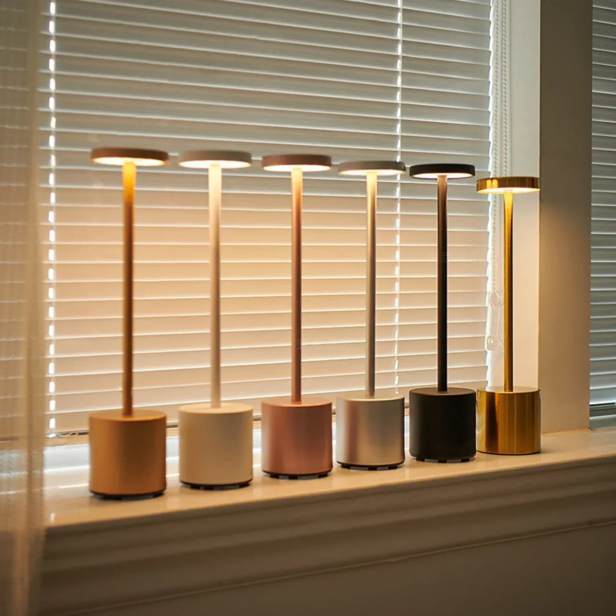 Luksus og Moderne Genopladelig Lampe | LuxeBeam