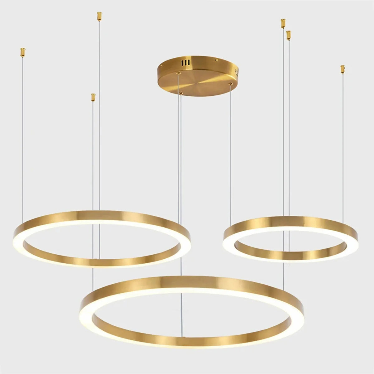 LuxeOrbit - Stilig Gyldne Ringe Plafondkroneslysekrone