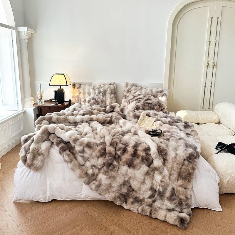 Tie Dye Rabbit Faux-Fur Tæppe – Blødt og Luksuriøst | CozyFur