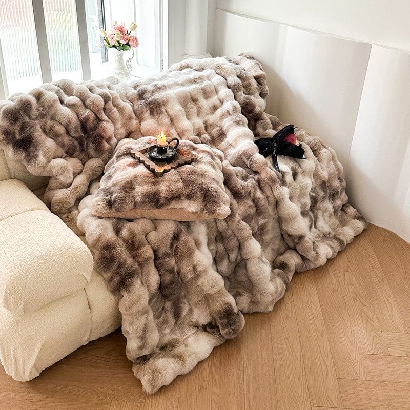 Tie Dye Rabbit Faux-Fur Tæppe – Blødt og Luksuriøst | CozyFur