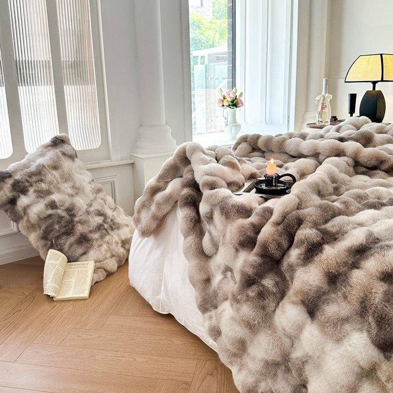 Tie Dye Rabbit Faux-Fur Tæppe – Blødt og Luksuriøst | CozyFur