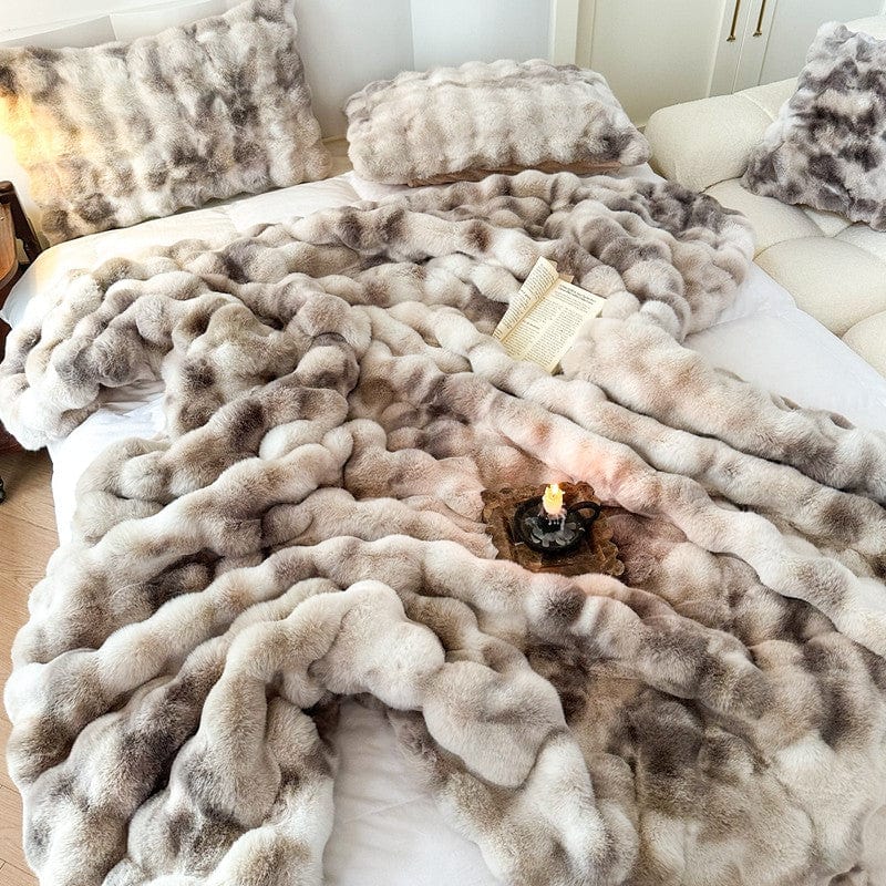 Tie Dye Rabbit Faux-Fur Tæppe – Blødt og Luksuriøst | CozyFur