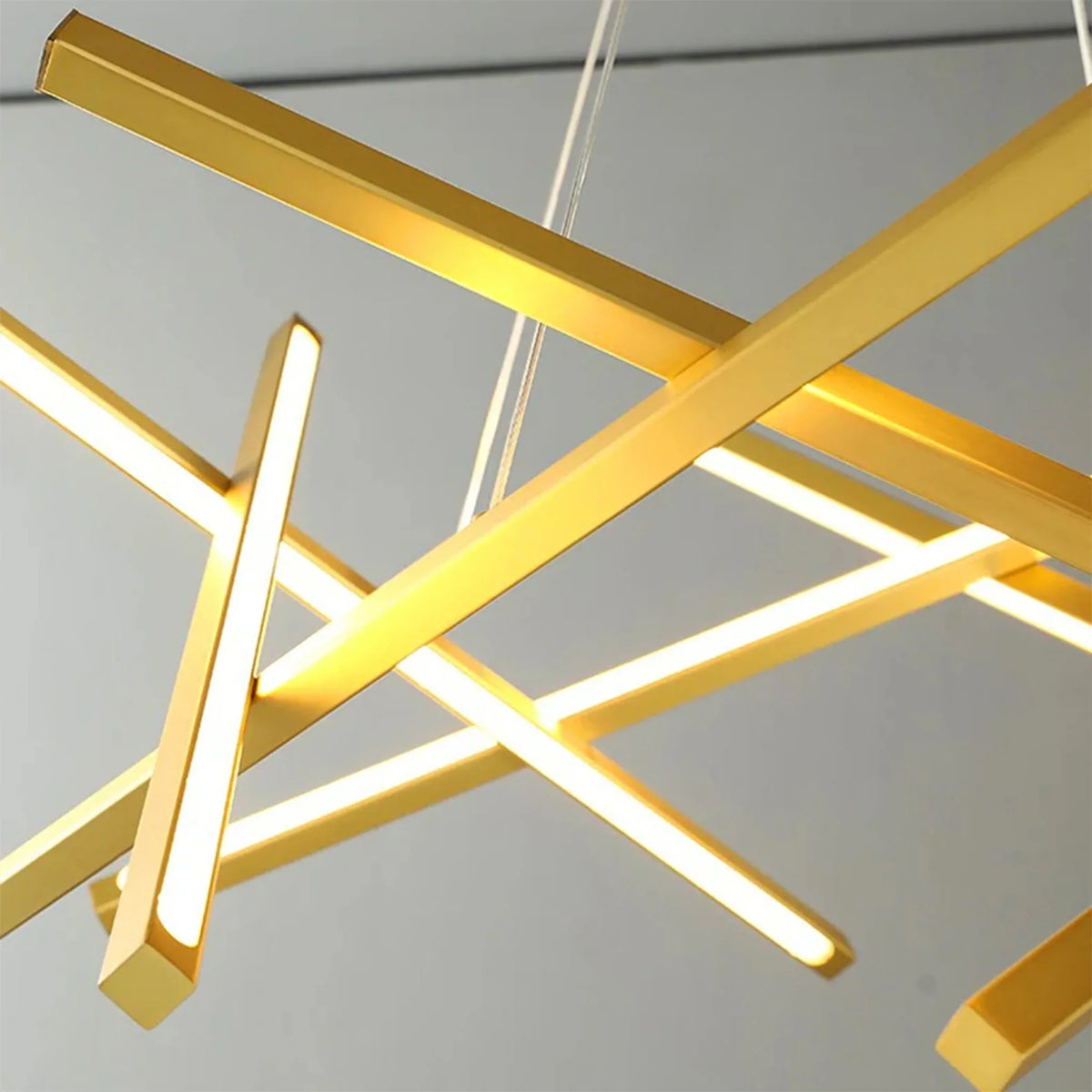 LuxeFlow - Moderne LED Hængelampe med Abstrakte Linjer